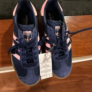 New with tags Adidas Gazelle Bold Navy Blue and Pink - RARE